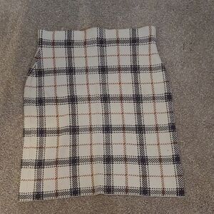 Ann Taylor Black and Cream Plaid Pencil Skirt